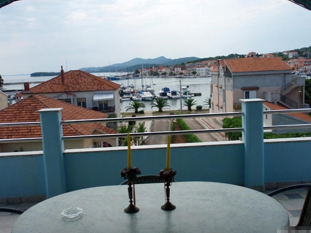 Apartment In Kukljica With Sea View, Terrace, Air Conditioning, Wi-Fi Exterior foto
